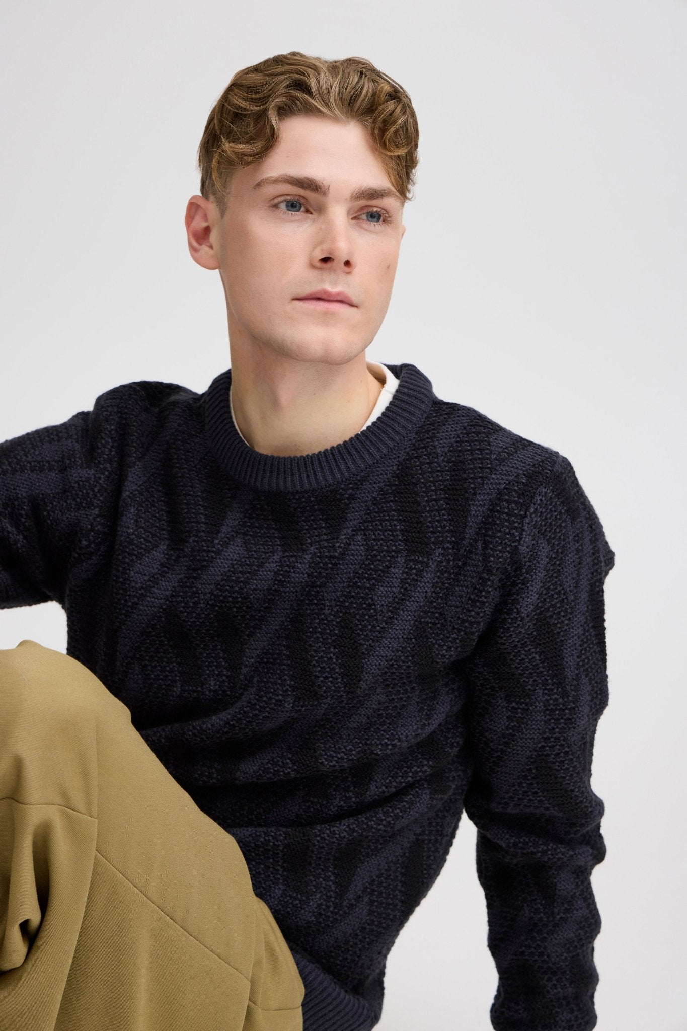 CASUAL FRIDAY - CFKARL jacquard crew neck knit - 20505195 - Boutique Bubbles