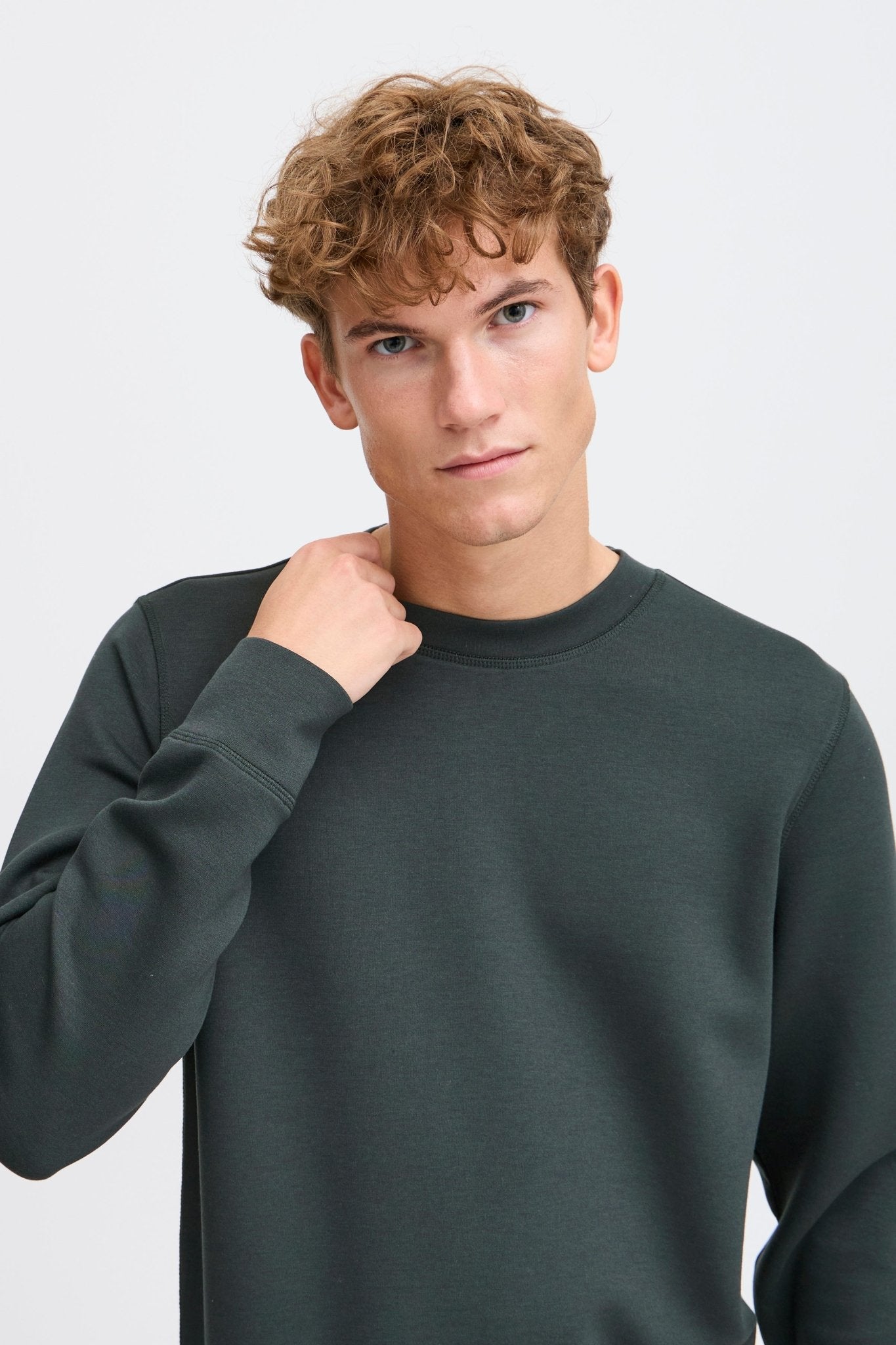 CASUAL FRIDAY - Sebastian Crew Neck Sweat - 20504731 - Boutique Bubbles