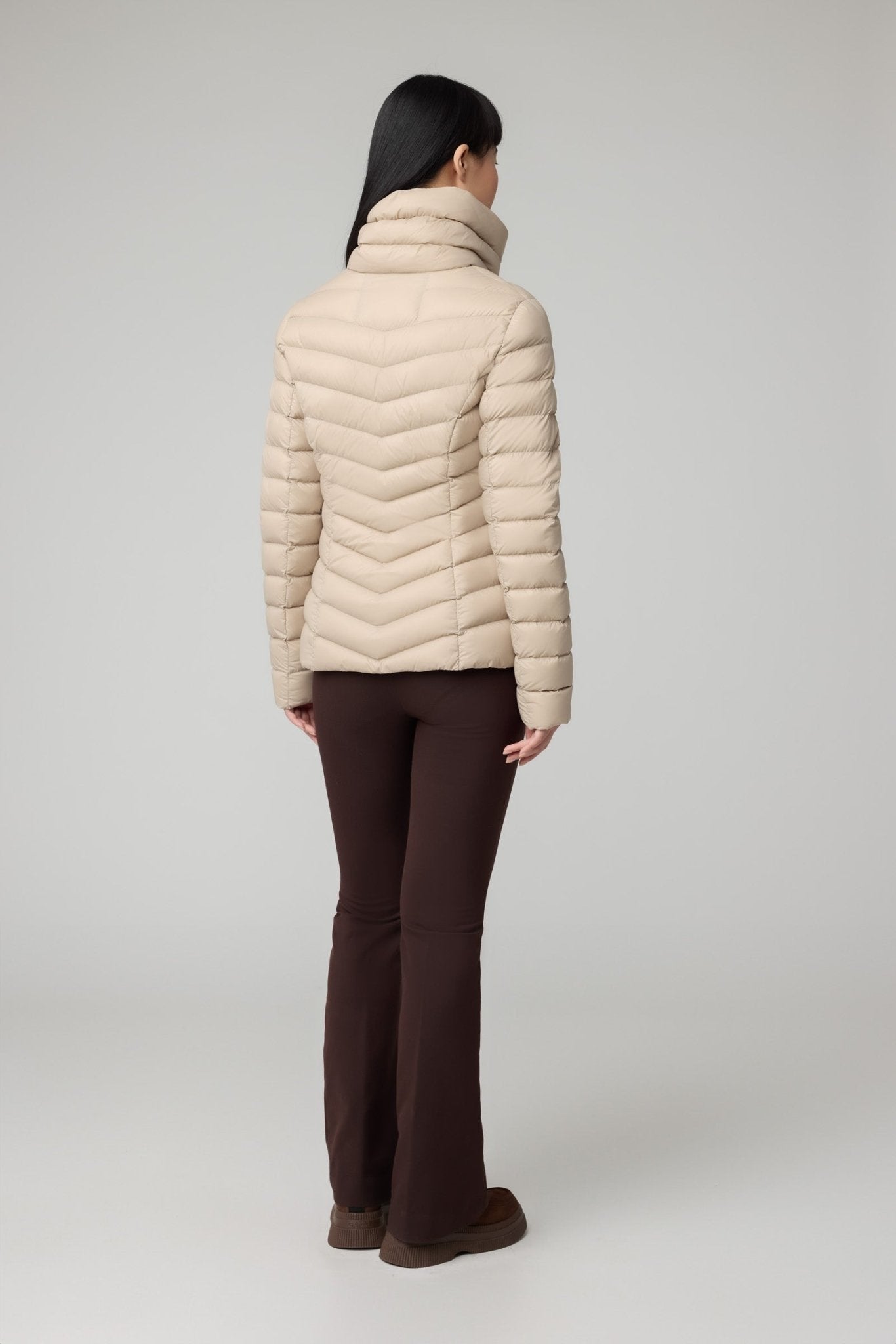 SOIA&KYO EMILIA - Sustainable Slim - Fit Lightweight Down Jacket - Boutique Bubbles