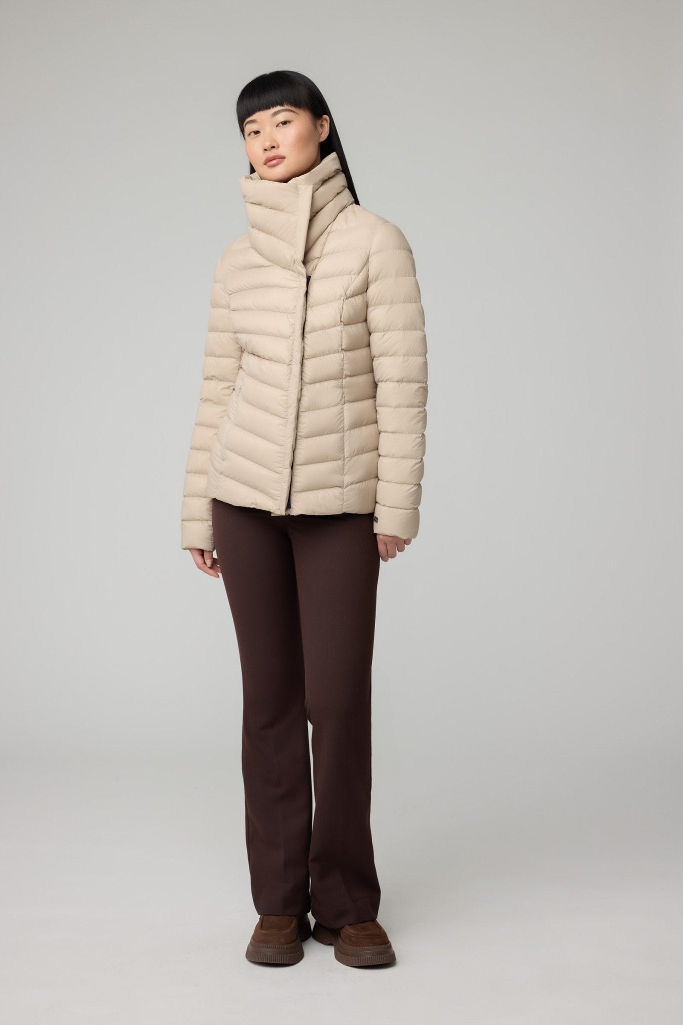 SOIA&KYO EMILIA - Sustainable Slim - Fit Lightweight Down Jacket - Boutique Bubbles