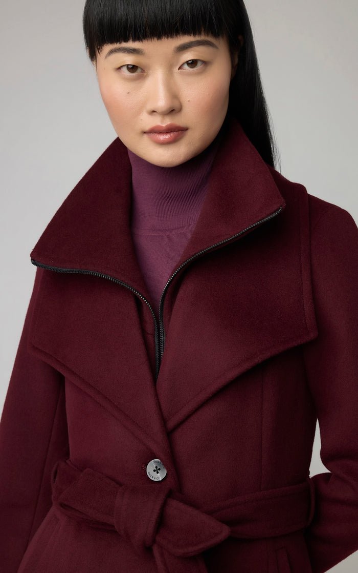 SOIA&KYO ILANA - Slim - Fit Classic Wool Coat With Bib Collar - Boutique Bubbles