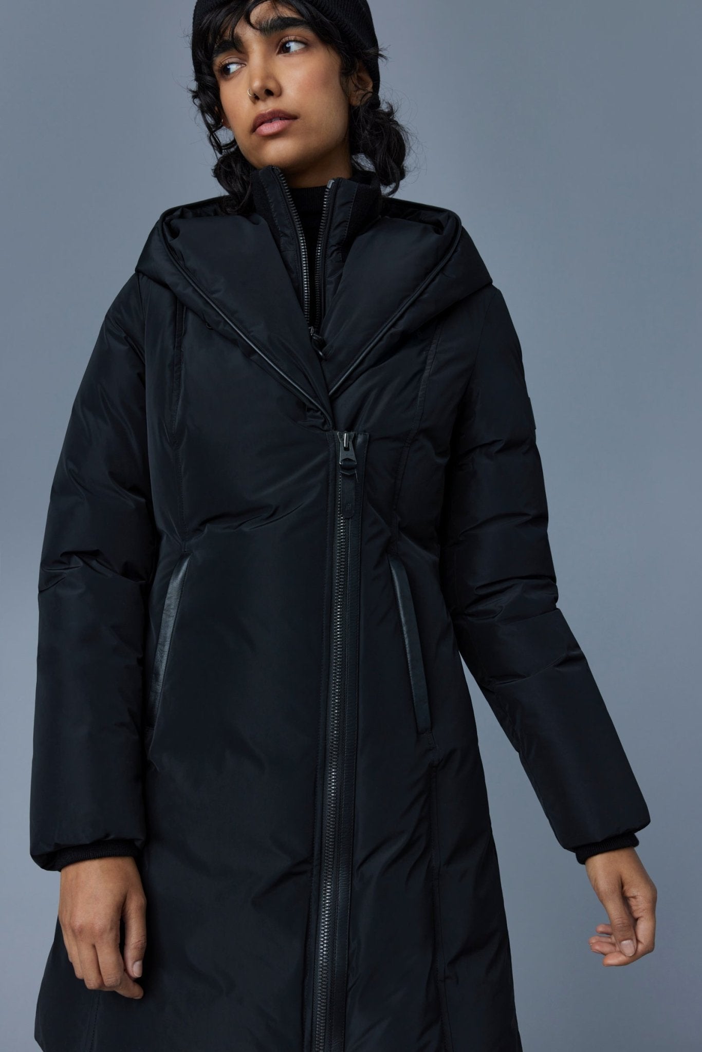 MACKAGE KAY-NFR -down coat with signature collar (with logo on the left sleeve) - Boutique Bubbles